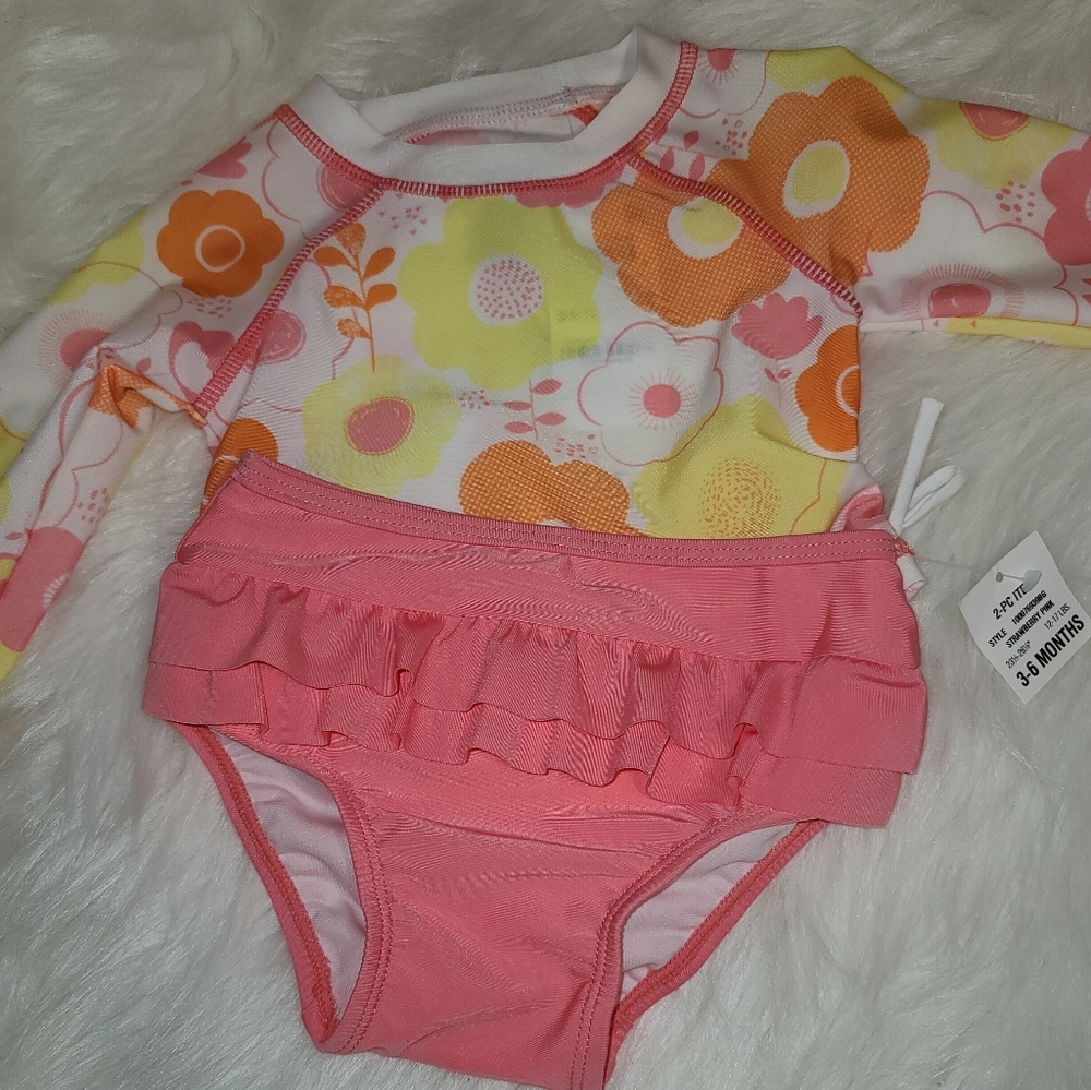 Baby swimsuit 2pc 3/6 months  nwt